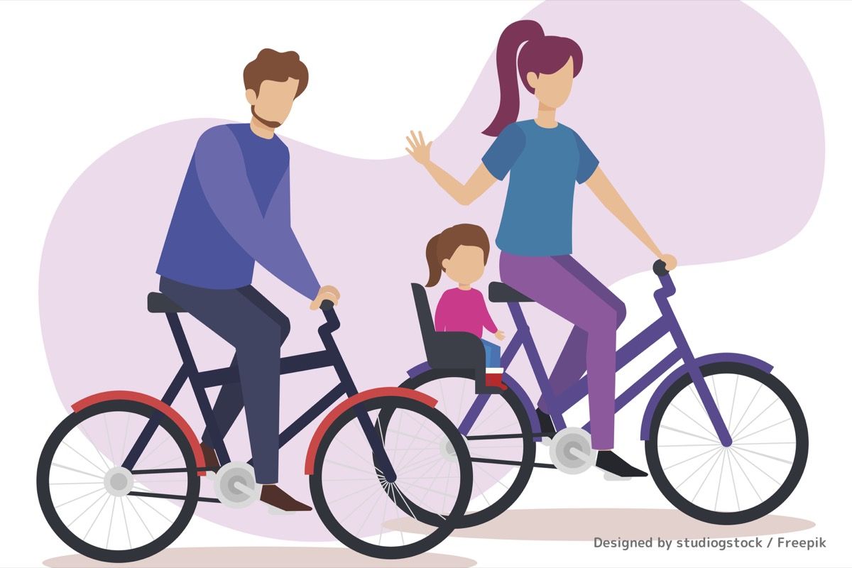 家族4人で自転車