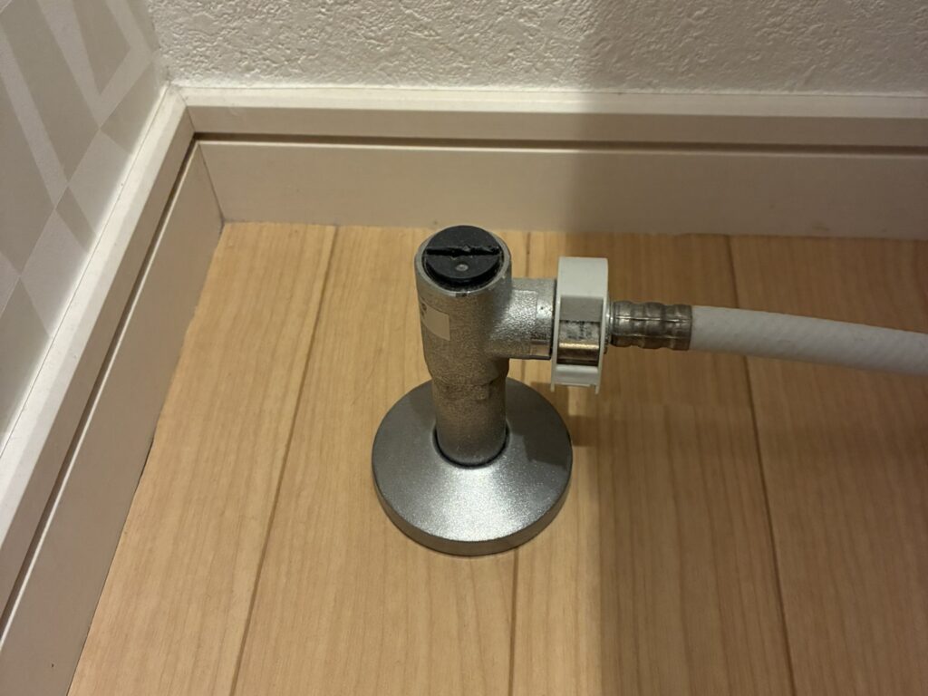 トイレの止水栓